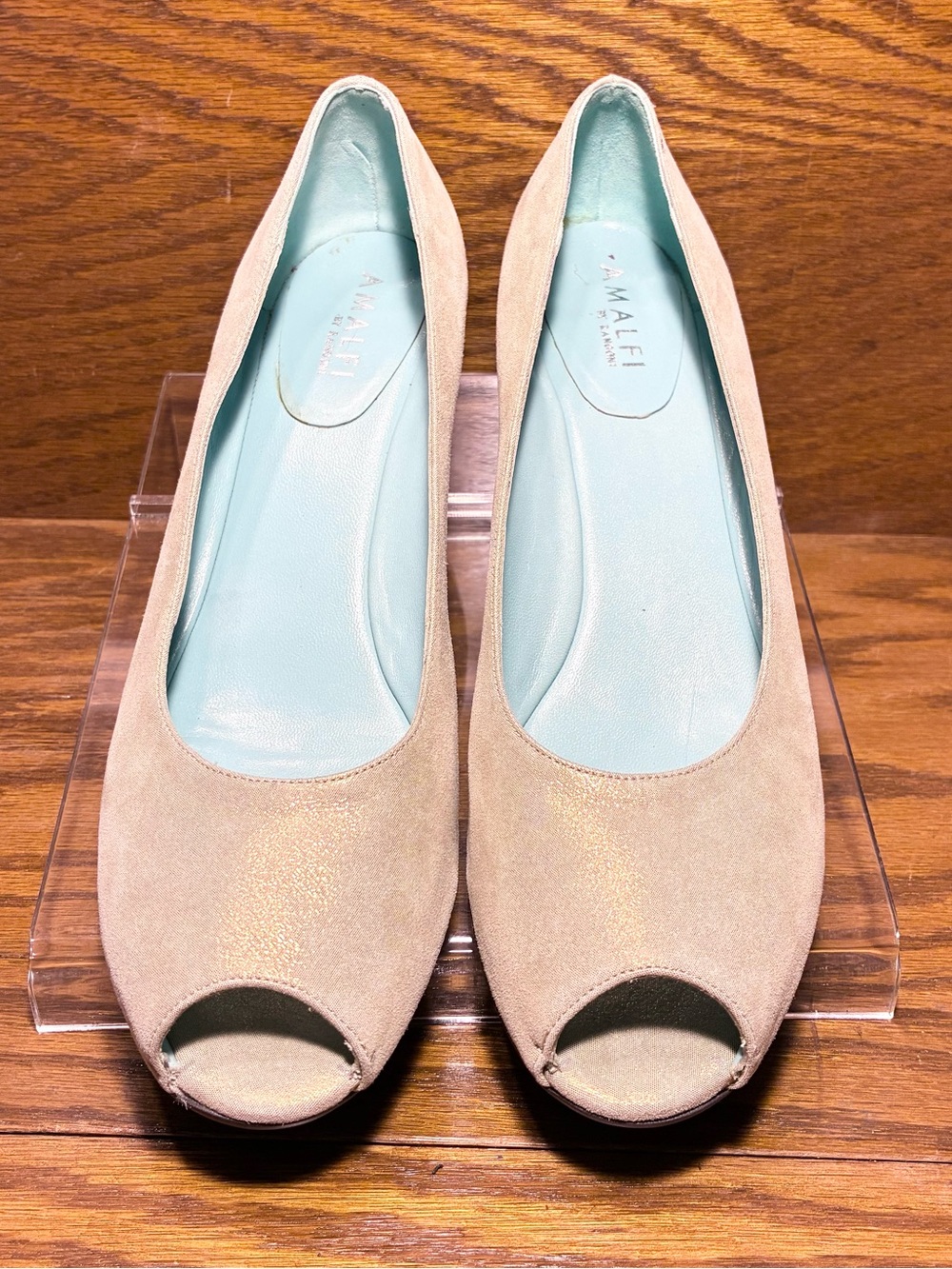 Amalfi Rangoni ITALY MADE Gold Shimmer Peep Toe Pumps Beige Size 9.5